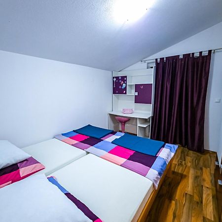 Apartments Mani Trogir Exterior foto